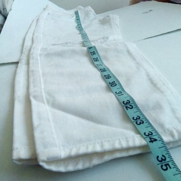 Forever 21 White Jeans Ripped Knee Women's Size 28 - Picture 9 of 16